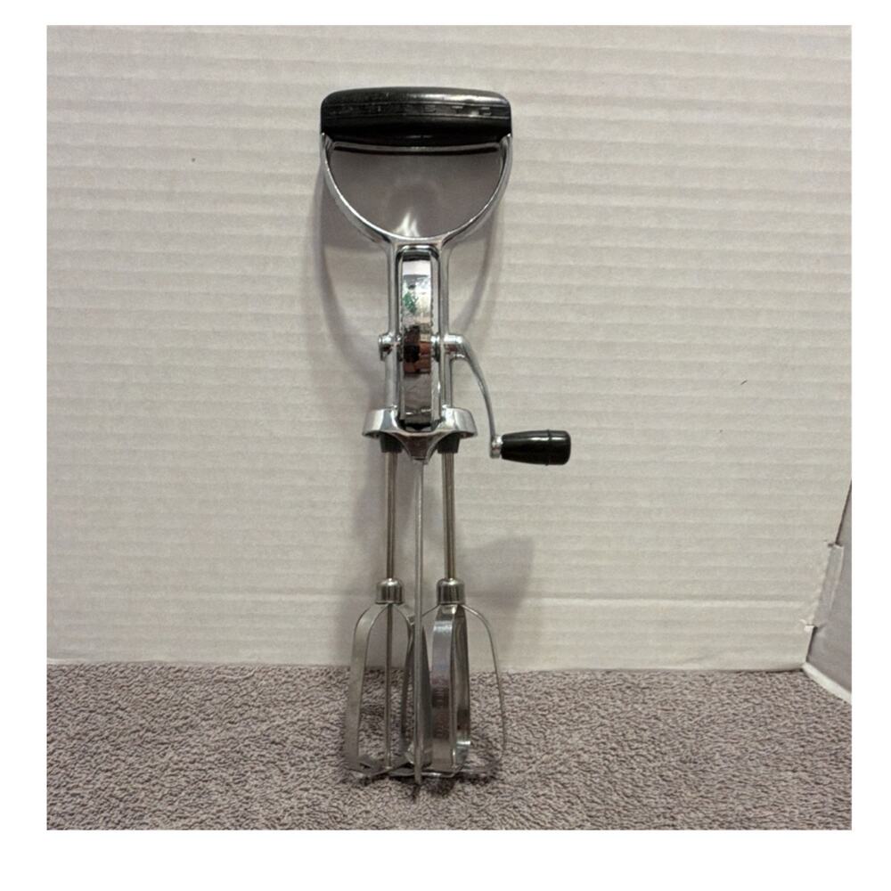 EKCO Best Manual Crank Handheld Mixer, Chrome Metal Silver/Black 1 Pint 2-Beater
